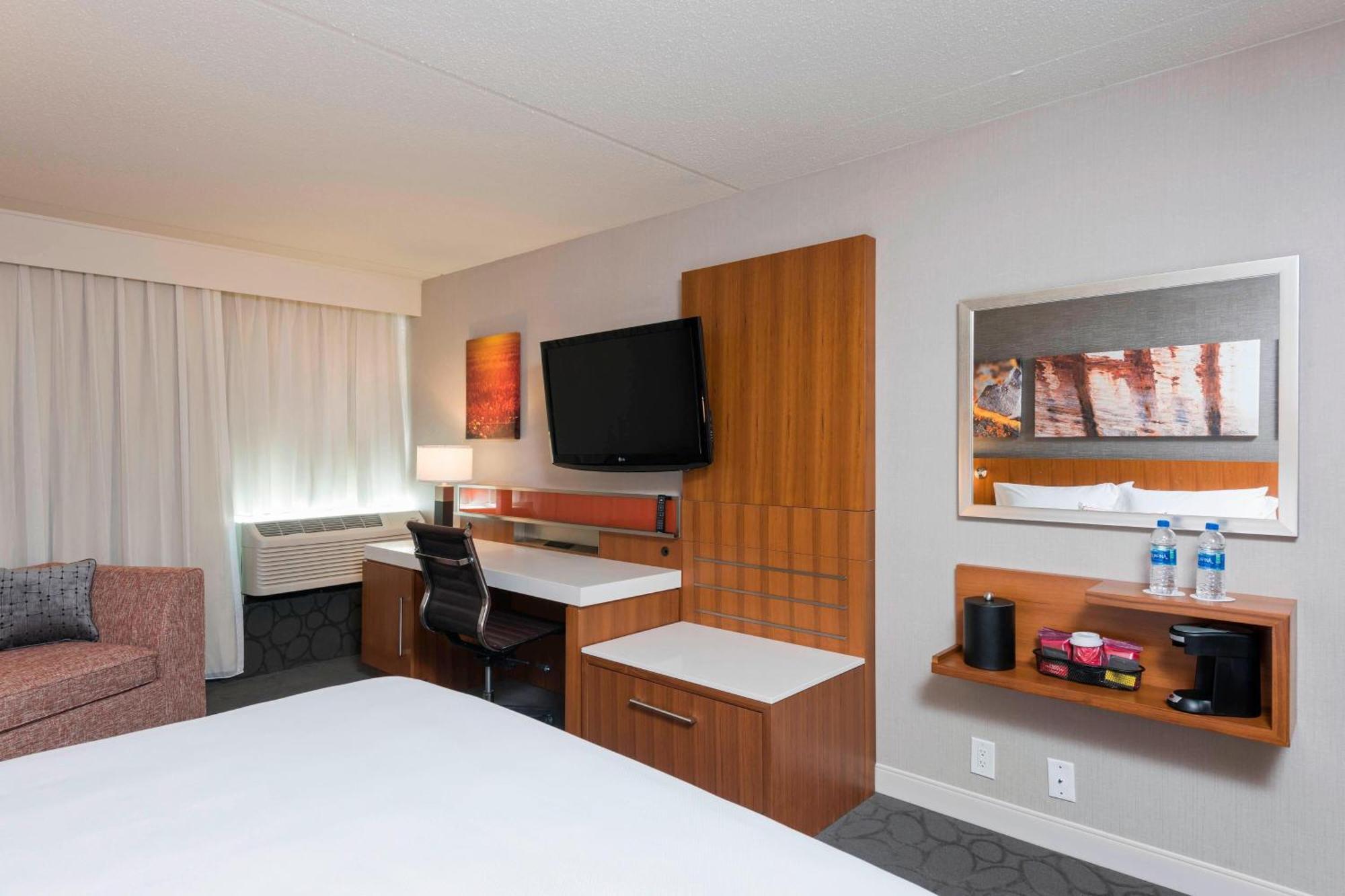 เดลต้า โฮเต็ล บาย แมริออท แกรนด์แรพิดส์แอร์พอร์ต Hotel Kentwood ภายนอก รูปภาพ