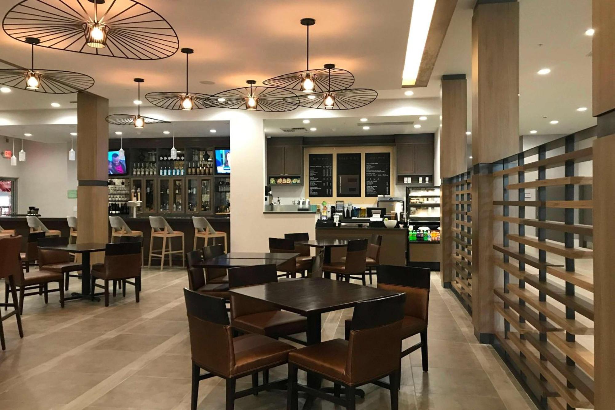 เดลต้า โฮเต็ล บาย แมริออท แกรนด์แรพิดส์แอร์พอร์ต Hotel Kentwood ภายนอก รูปภาพ